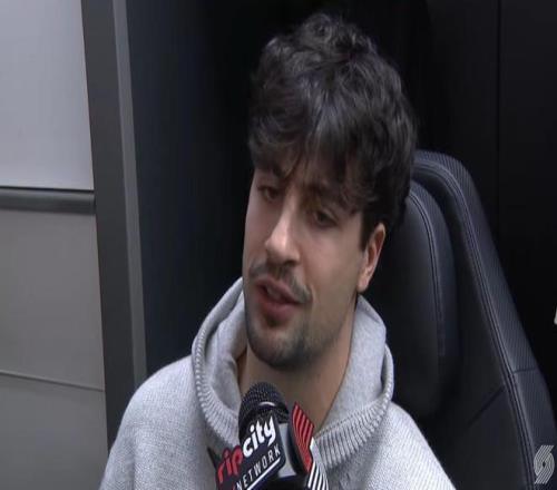 詹姆斯呼吁,坚守球队战,方能赢得未,天天盈球足球比分,天天盈球比分官网,天天盈球体育,天天盈球网页版,天天盈球app下载电脑版