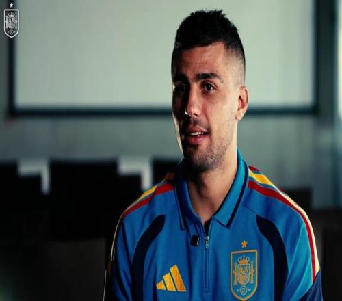 小因紮吉,上半場表现,评价,天天盈球足球比分,天天盈球比分官网,天天盈球体育,天天盈球网页版,天天盈球app下载电脑版